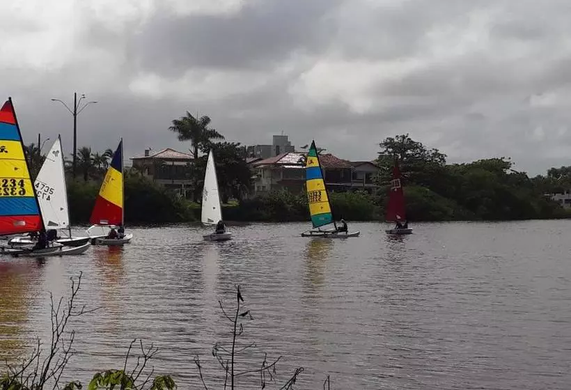 ペンション Pousada Anturio