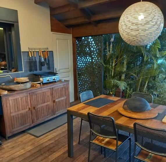 پانسیون Suite Indigo Jacuzzi Prive Piscine Vue Mer Acces Cuisine Laverie