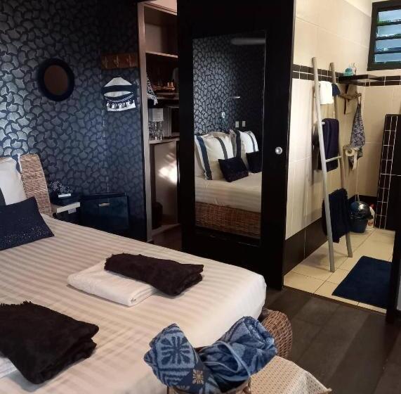 پانسیون Suite Indigo Jacuzzi Prive Piscine Vue Mer Acces Cuisine Laverie