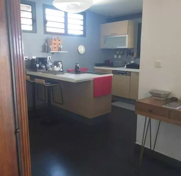 پانسیون Suite Indigo Jacuzzi Prive Piscine Vue Mer Acces Cuisine Laverie