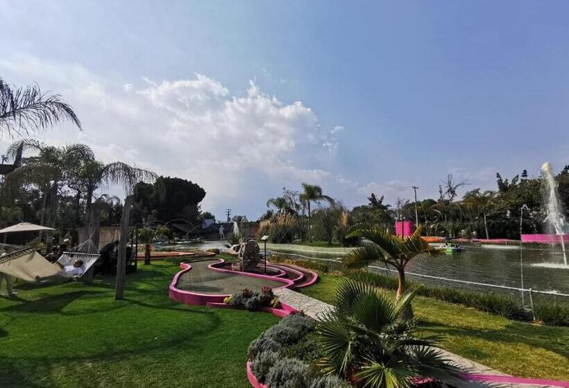 Casa Flores Hotel & Spa