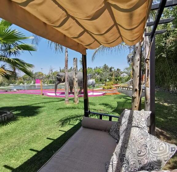 Casa Flores Hotel & Spa