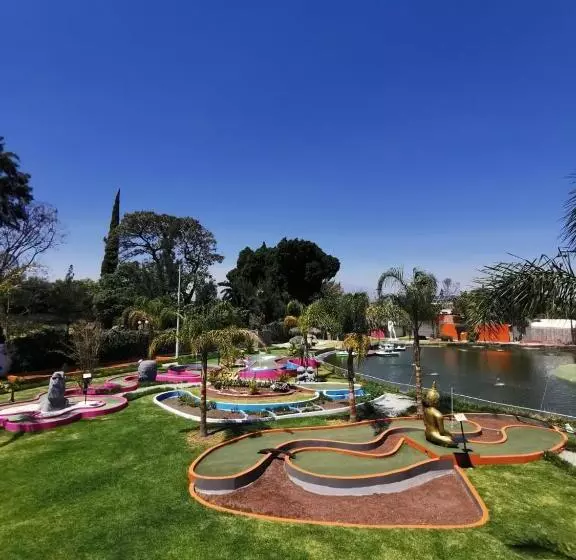 Casa Flores Hotel & Spa