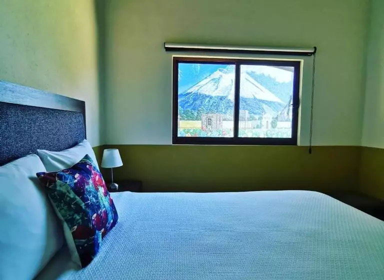 Casa Flores Hotel & Spa