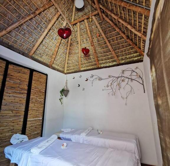 Casa Flores Hotel & Spa