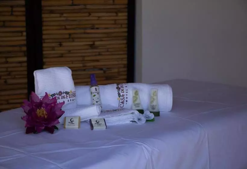 Casa Flores Hotel & Spa