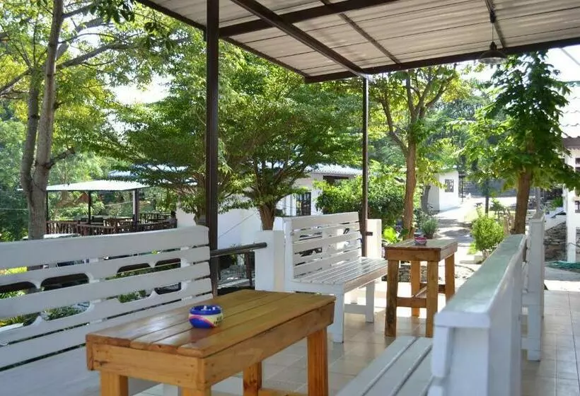 ホテル Benjaporn Bungalow