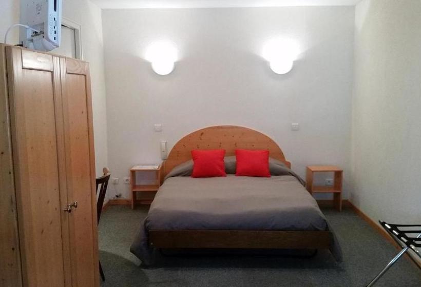 Отель Logis Ferme De La Vrine