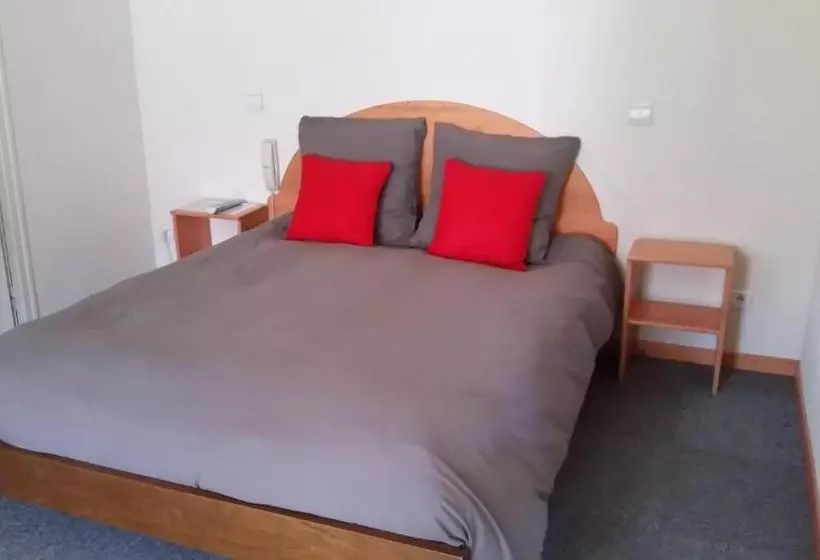 Hotelli Logis Ferme  De La Vrine