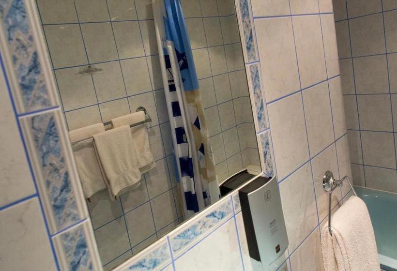 Отель Logis Ferme De La Vrine