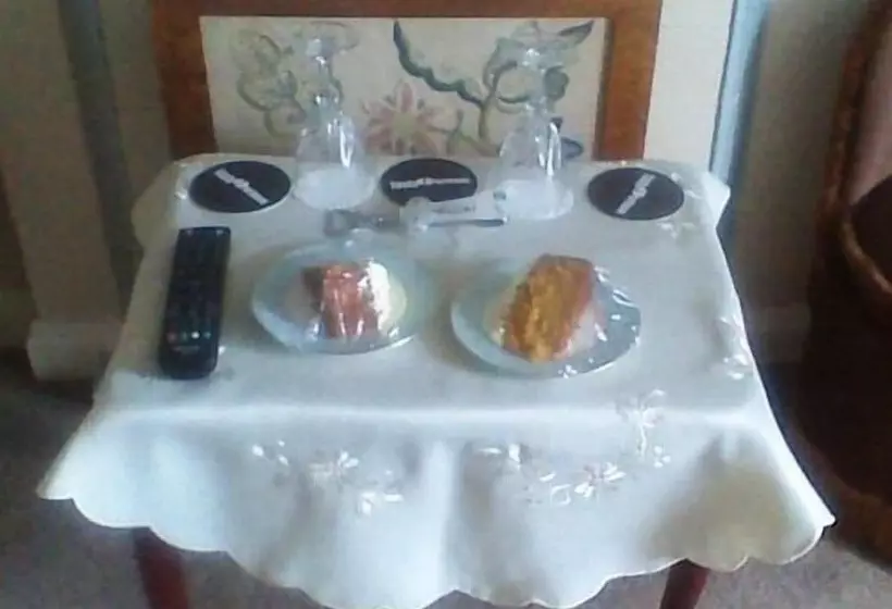 Newlands Hall Farmouse B&b