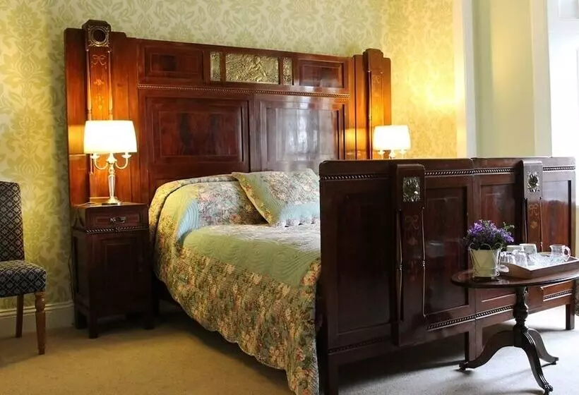 The Gables Luxury Bed & Breakfast