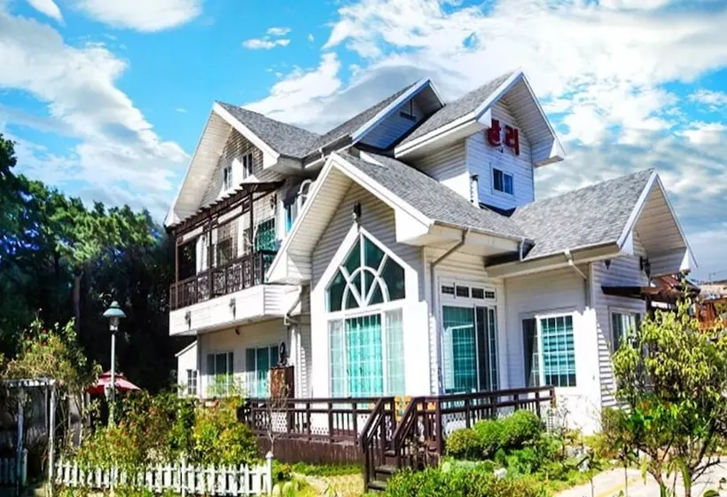 ホテル Gangneung Gyeongpo Bali Pension