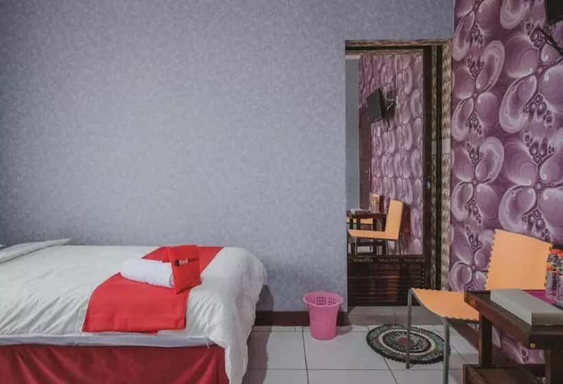 ペンション Reddoorz Plus Near Istana Maimun Medan