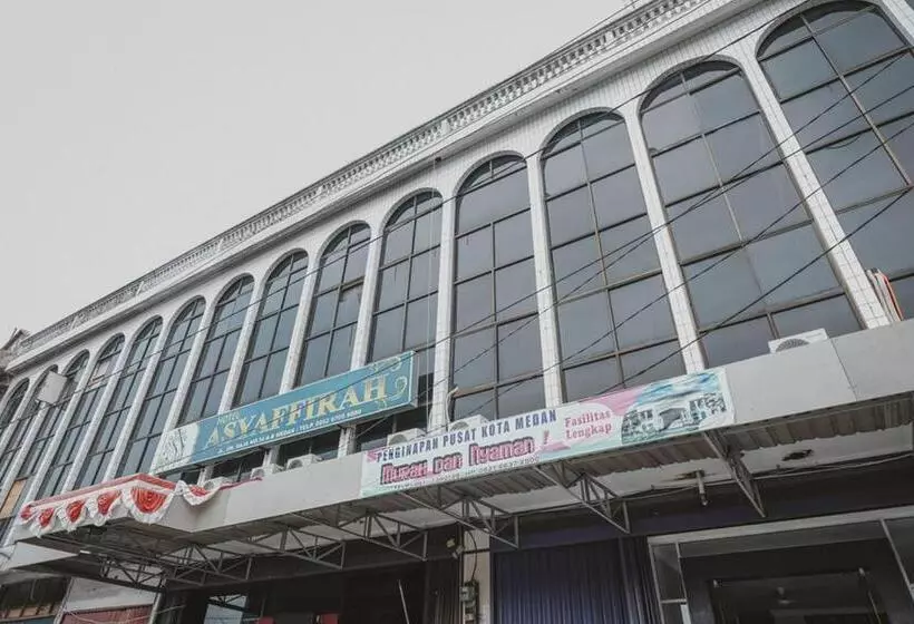 ペンション Reddoorz Plus Near Istana Maimun Medan