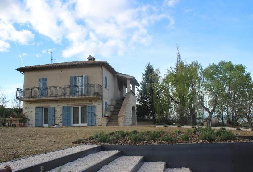 בית מלון כפרי Agriturismo Qui E Ora