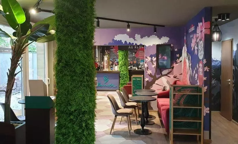 ホテル Baobab Suites