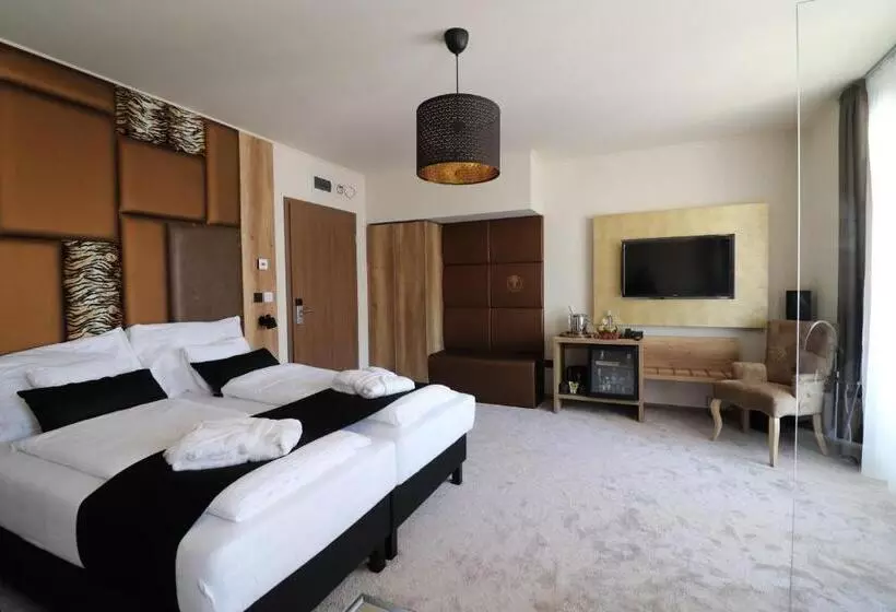 ホテル Baobab Suites