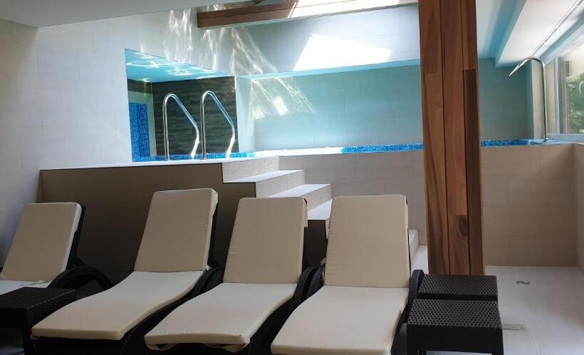 酒店 Baobab Suites