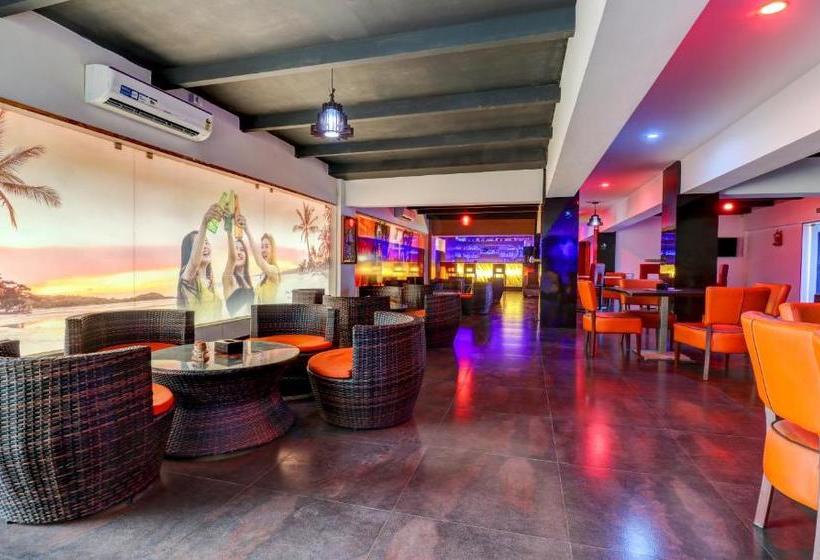 Отель Treebo Trend Palmyra Grand Suites