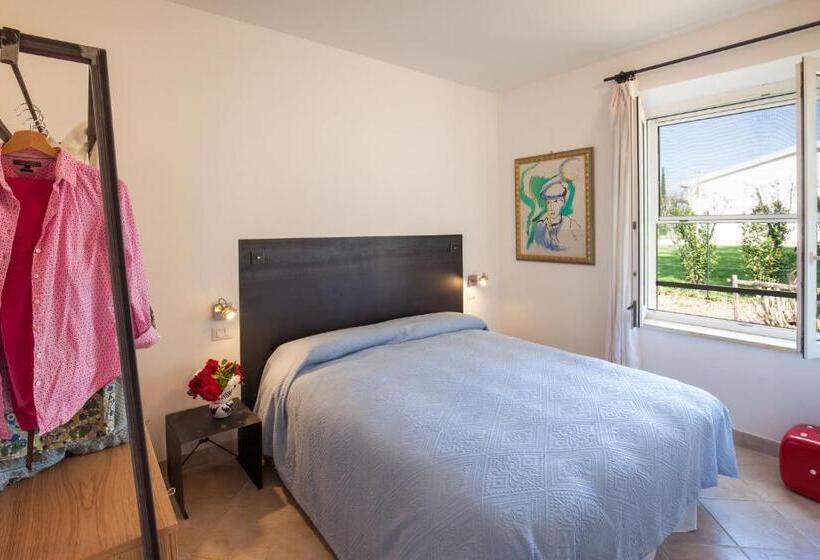 Artemisia Negli Ulivi B&b