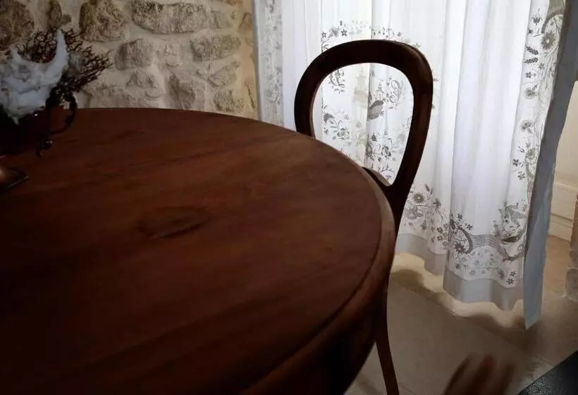 Aamiaismajoitus (B&B) Dimora Di Catullo   Ospitalità Di Charme