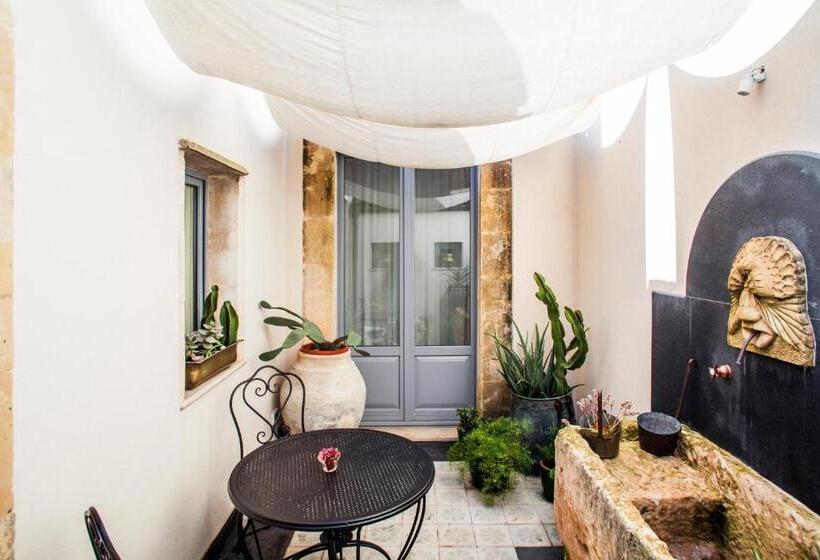 مبيت وإفطار Dimora Di Catullo   Ospitalità Di Charme