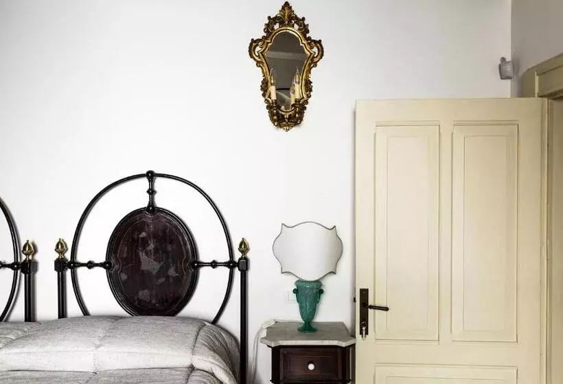 Aamiaismajoitus (B&B) Dimora Di Catullo   Ospitalità Di Charme