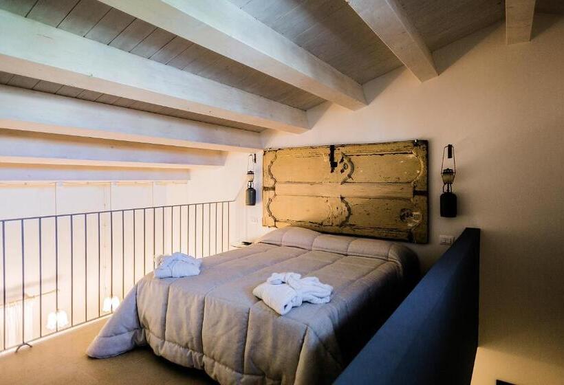 مبيت وإفطار Dimora Di Catullo   Ospitalità Di Charme