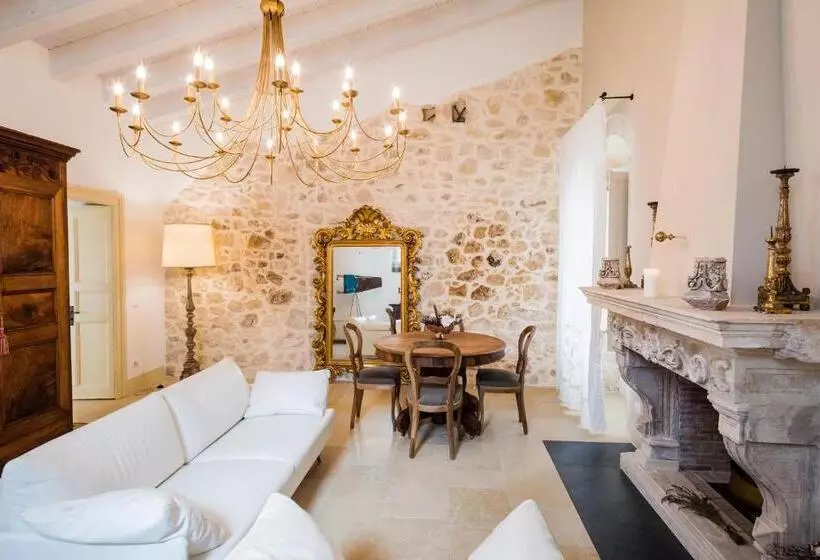 Aamiaismajoitus (B&B) Dimora Di Catullo   Ospitalità Di Charme