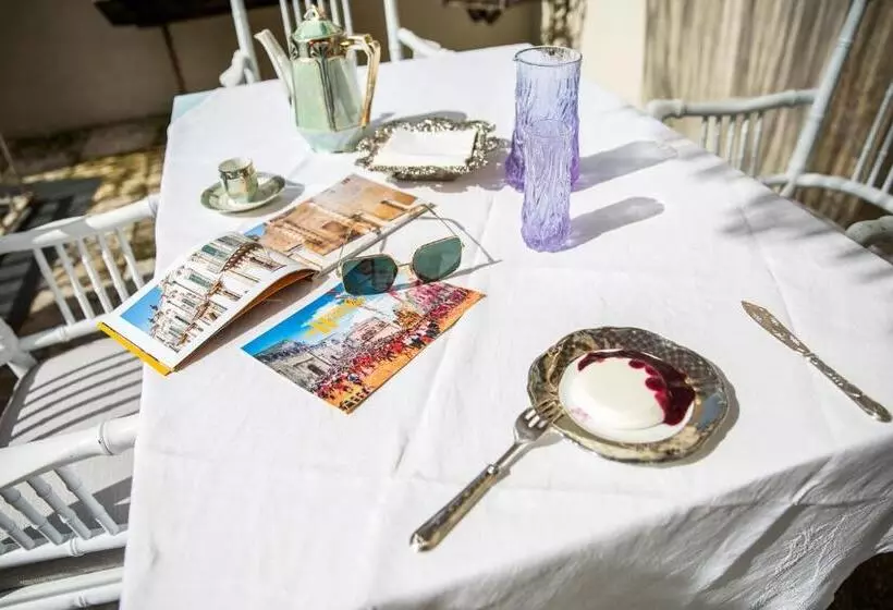 Aamiaismajoitus (B&B) Dimora Di Catullo   Ospitalità Di Charme