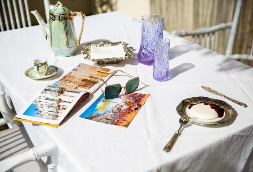 مبيت وإفطار Dimora Di Catullo   Ospitalità Di Charme