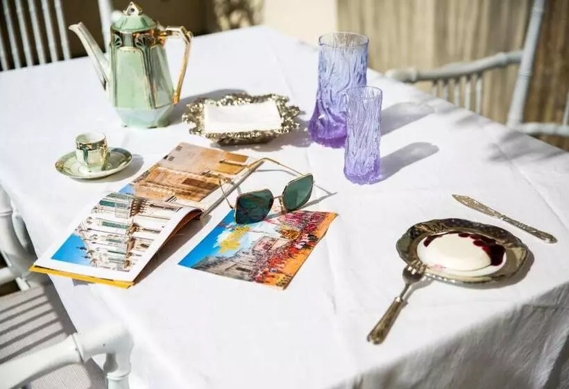 Aamiaismajoitus (B&B) Dimora Di Catullo   Ospitalità Di Charme