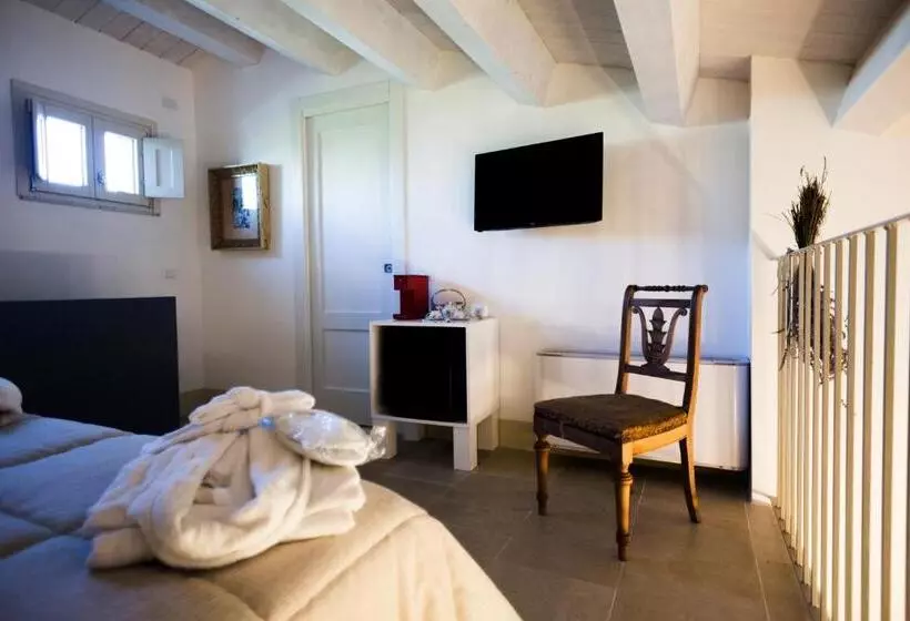 Aamiaismajoitus (B&B) Dimora Di Catullo   Ospitalità Di Charme