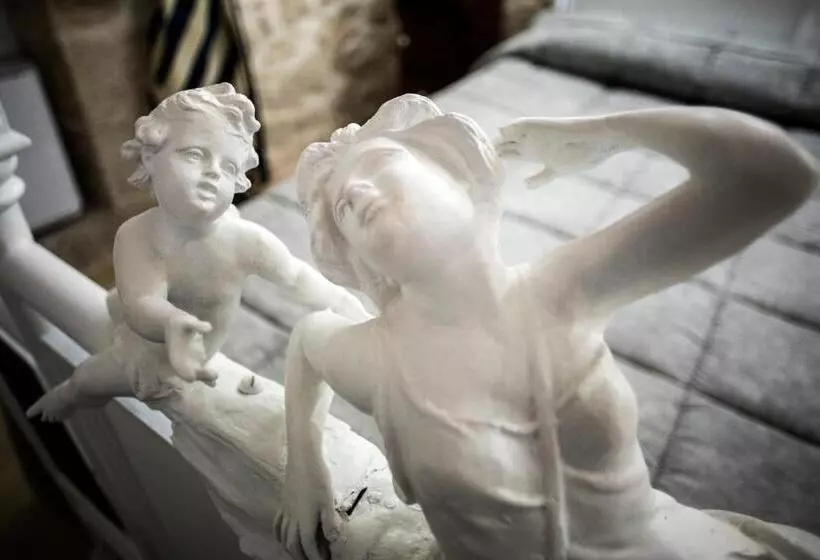 Aamiaismajoitus (B&B) Dimora Di Catullo   Ospitalità Di Charme