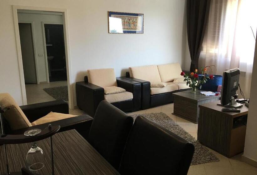 Club Residence Apartments