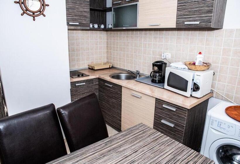 Club Residence Apartments