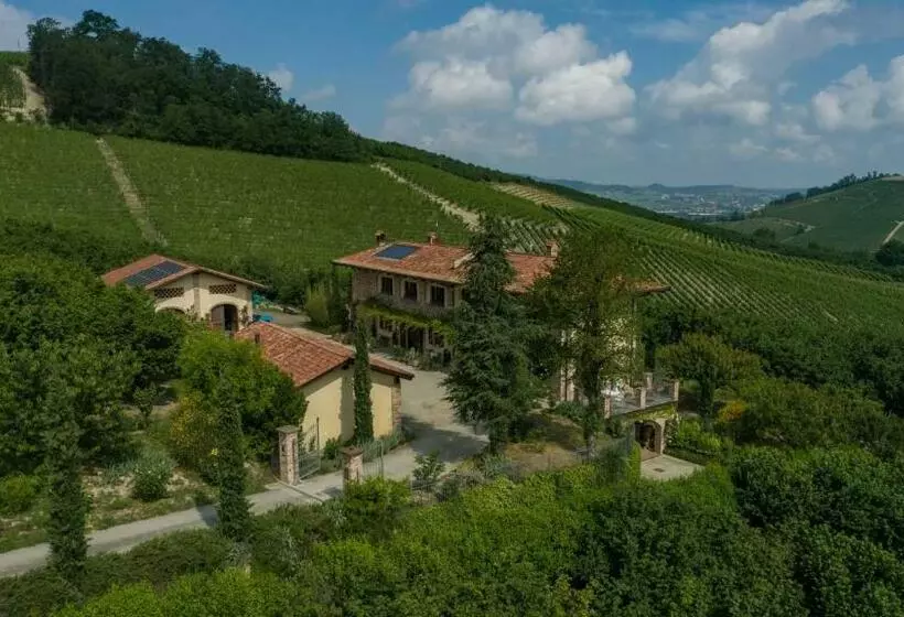 ホテル Agriturismo Tre Stelle