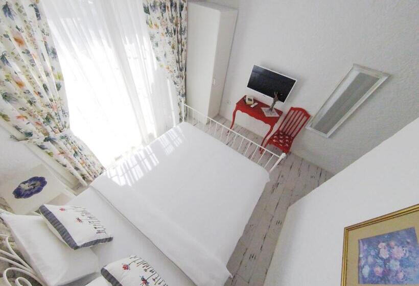 Morisi Konak Butik Otel