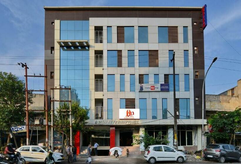 Noida International Couple Friendly Hotel In Noida Sector 11