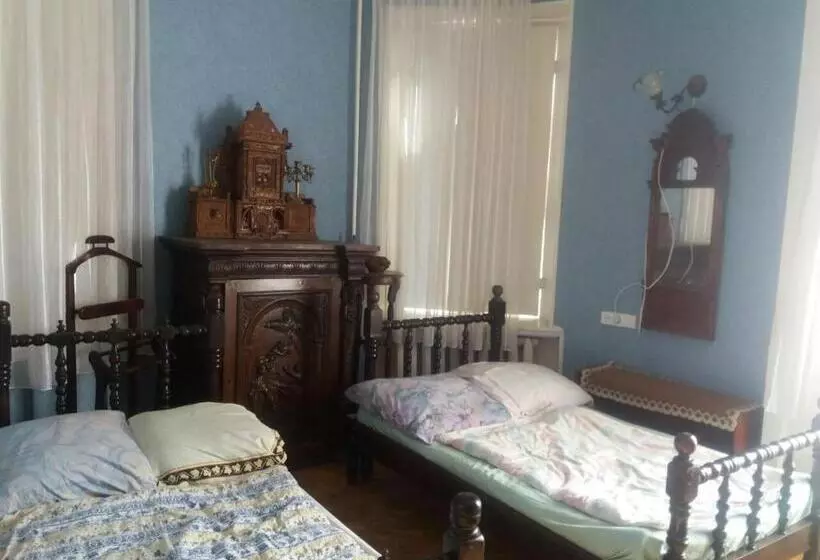 پانسیون Guest House Irina Tbilisi