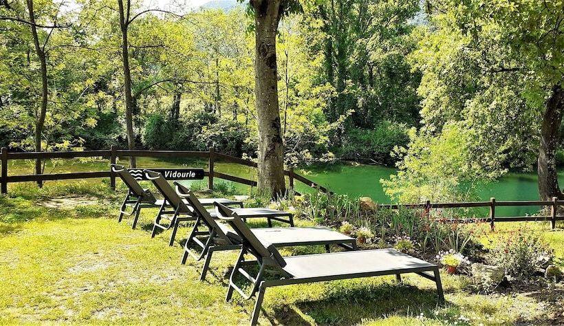 ペンション La Magnanerie D Hôtes Chambres D Hôtes