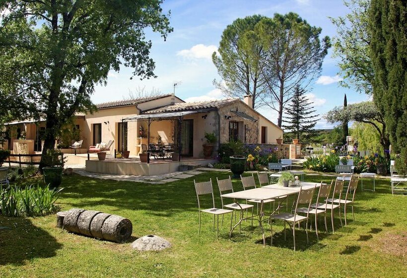 ペンション La Magnanerie D Hôtes Chambres D Hôtes