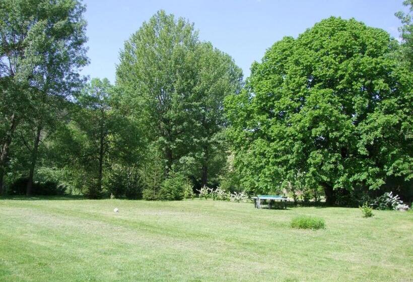 ペンション La Magnanerie D Hôtes Chambres D Hôtes