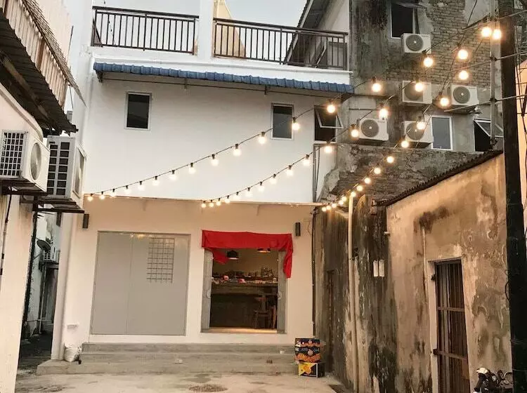 پانسیون Rainbow Guesthouse