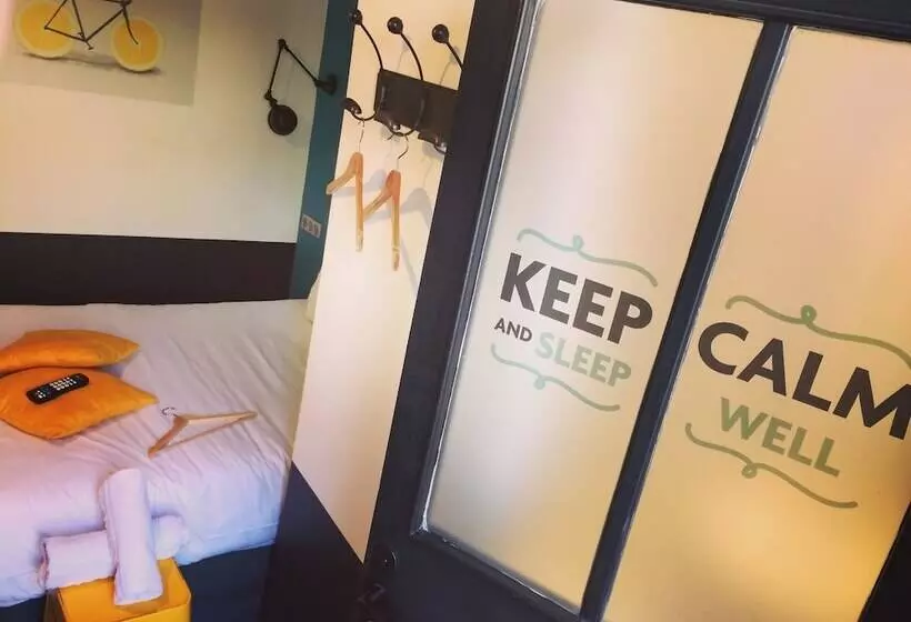 ユースホステル Arty Paris Porte De Versailles By River