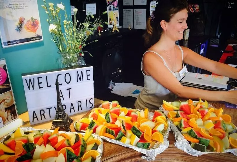 ユースホステル Arty Paris Porte De Versailles By River