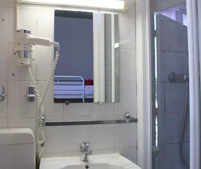 ユースホステル Arty Paris Porte De Versailles By River