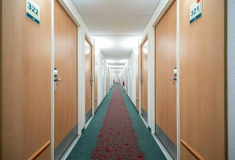 B&B Hotel Calais Terminal Cité de l'Europe 3 étoiles