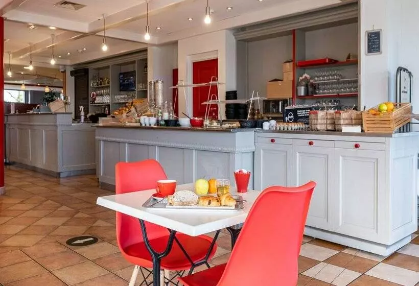 B&B Hotel Calais Terminal Cité de l'Europe 3 étoiles